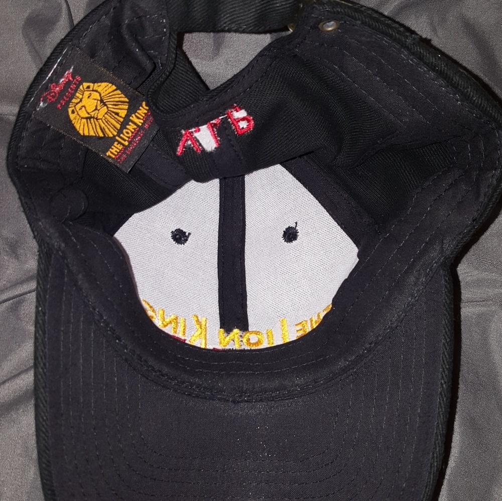 Lion King Cap - Picture 3 of 3